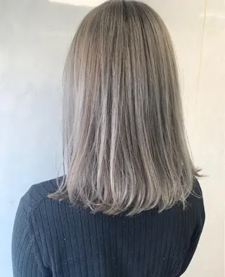 ミディアム 袴田 伊代のヘアスタイル