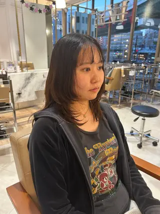 セミロング ヘアーメイクウィル野田阪神店所属・Yuu/レイヤー/ ハイライト/髪質改善のヘアスタイル