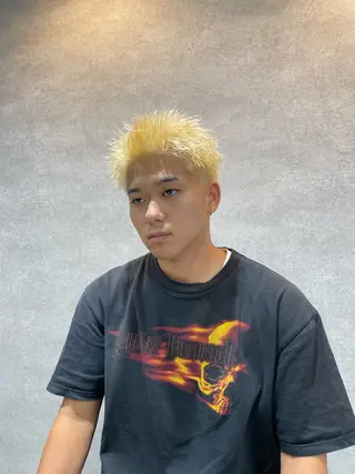 ショート カラー メンズ 垢抜けハイトーン☀／ 笑顔の美容師／しゅんのヘアスタイル