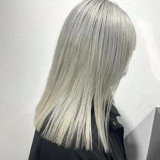 セミロング カラー IwAsh  大和駅店所属・shiho .のヘアスタイル