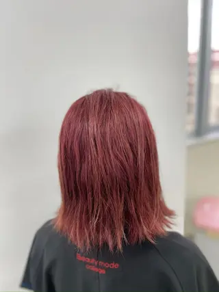 ミディアム カラー 平良 那生のヘアスタイル