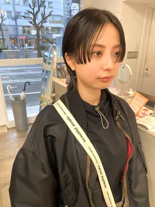 ミディアム 亀井 里奈のヘアスタイル