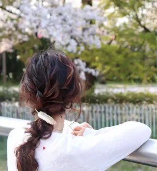 ロング ヘアアレンジ VIF所属・🗻飯田誠也🗻 カットカラー得意のヘアスタイル