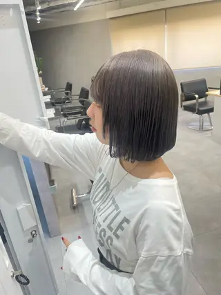 ミディアム カラー yui/ layer cutのヘアスタイル