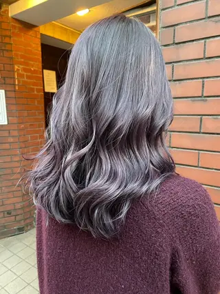 ロング 石本 眞優のヘアスタイル