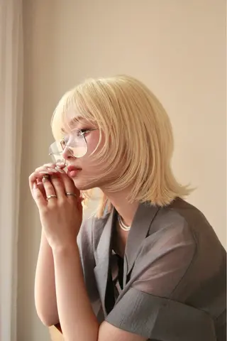 ミディアム 自由ヶ丘 ボブ/レイヤーのヘアスタイル