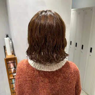 ミディアム カラー パーマ 🫧もも🫧 ／メンズ〜レディースのヘアスタイル