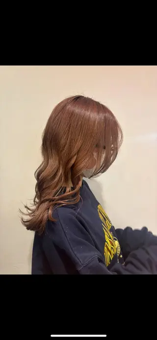 ロング レナーク イスト ひとみのヘアスタイル