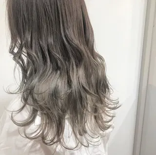 ロング カラー ヘアアレンジ たかいわ みきのヘアスタイル