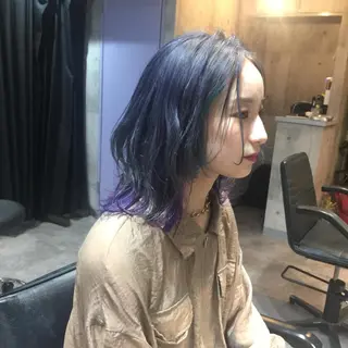 ミディアム カラー ホワイト&レイヤーカ ットエクステ長畠俊輔のヘアスタイル