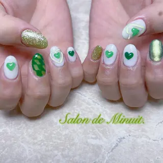 ネイル Alice 🪞のネイルデザイン