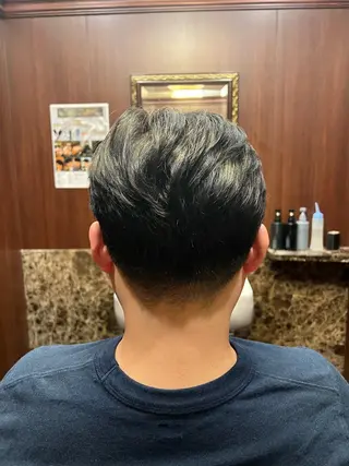 ショート ヒロ銀座バーバーショップ丸の内所属・秋山 琳太のヘアスタイル