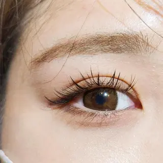 マツエク・マツパ 💜bora .のネイルデザイン