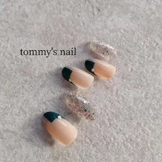 ネイル tommy's nail所属・福岡/若よもぎ蒸し 全身美容が叶うサロンのネイルデザイン