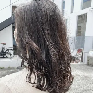 ミディアム 佐藤史哉* 韓国レイヤー赤み除去のヘアスタイル