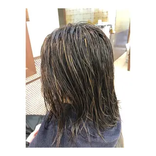 ミディアム カラー ヘアアレンジ 白髪ぼかし脱白髪染め 大塚綾のヘアスタイル