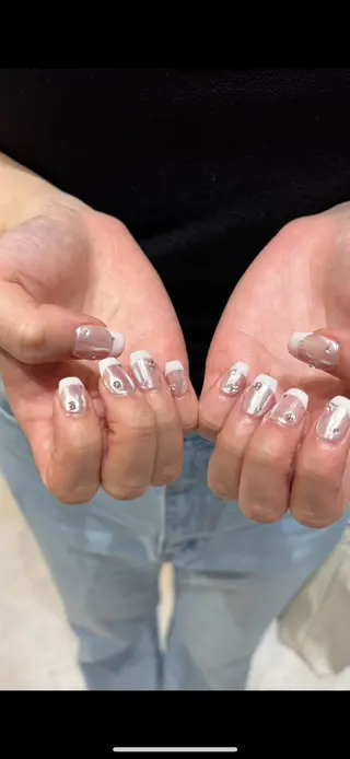 ネイル GO TODAY SHAiRE SALON 表参道colore店所属・emmi nailのネイルデザイン