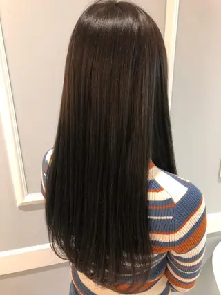 ロング 岩崎 裕司のヘアスタイル