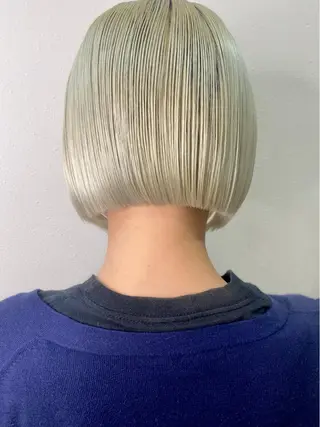 ショート カラー ハイトーンカラー🍑 心斎橋のヘアスタイル