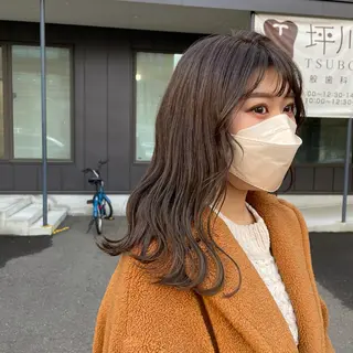 セミロング カラー 🌼RIKA🌼レデ ィース専門💖のヘアスタイル