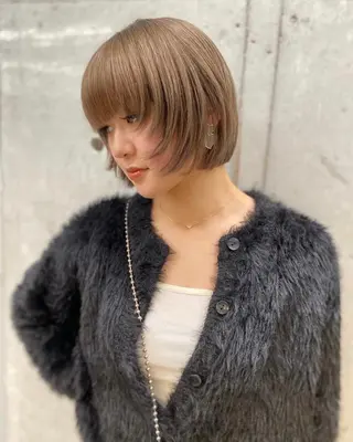 ミディアム カラー ヘアアレンジ mina 🌷のヘアスタイル