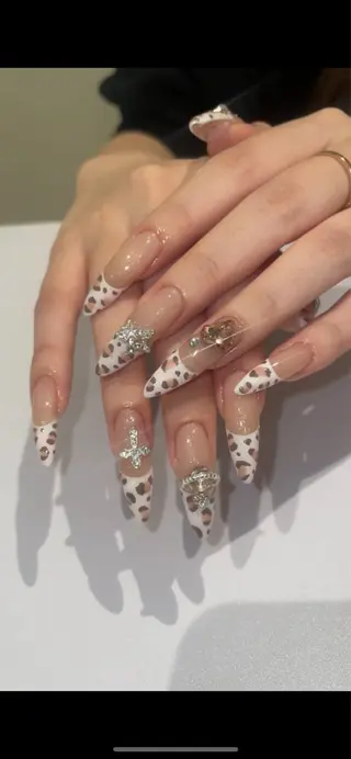 ネイル aya 🍓のネイルデザイン