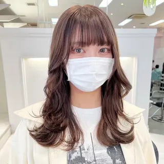 セミロング カラー 透明感カラー 【chisa チサ】のヘアスタイル