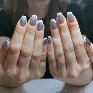 ネイル yu ri 🌹のネイルデザイン