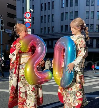 セミロング カラー ヘアアレンジ 卒業式ヘアセット🎀 ヘアアレンジのヘアスタイル