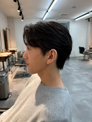 メンズ フェザーパーマ/韓国 /メンズカット保立のヘアスタイル