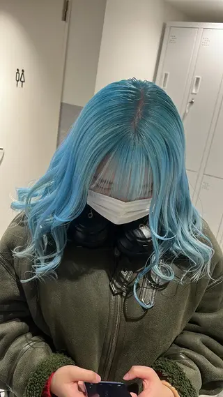 ミディアム カラー mimiiy梅田 中崎町ハイトーンのヘアスタイル