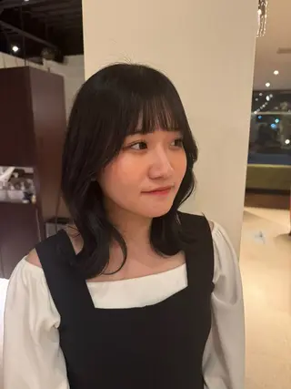 ミディアム カラー 西井 ひなのヘアスタイル