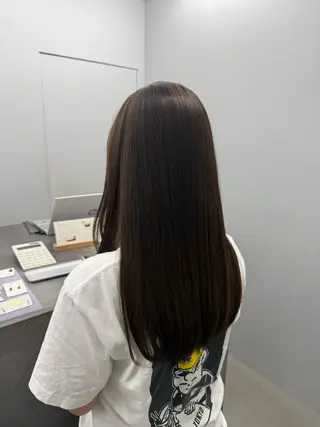 セミロング SARINA ROCCO3rdのヘアスタイル