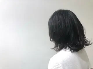 セミロング パーマ 佐々木 碧のヘアスタイル
