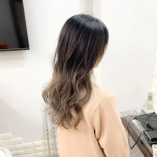 ロング カラー TONE所属・透明感カラー/ 韓国ヘア/縮毛矯正のヘアスタイル