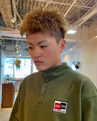 ショート メンズ グランジヘア 無造作ヘアHYUGAのヘアスタイル