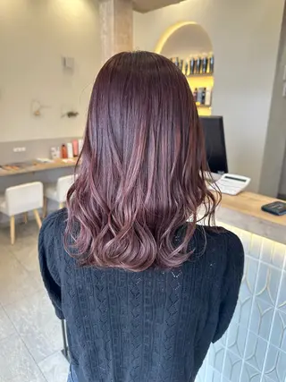 カラー sea by sion所属・山村 七那のヘアスタイル