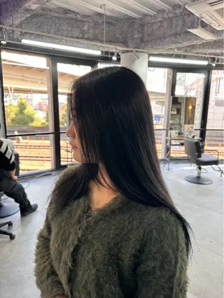 LUAU LOUGH 梅田/氷野のヘアスタイル