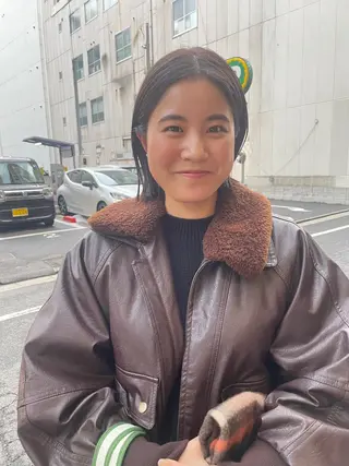 ミディアム カラー さの あやねのヘアスタイル