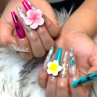 ネイル nail salon  DIA所属・出羽 奈津季のネイルデザイン