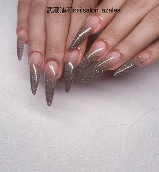 ネイル R inのネイルデザイン