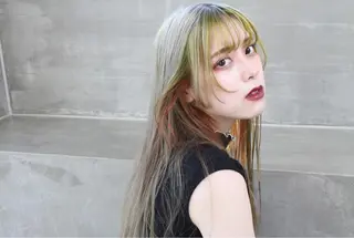 ロング カラー ヘアアレンジ YU KIのヘアスタイル