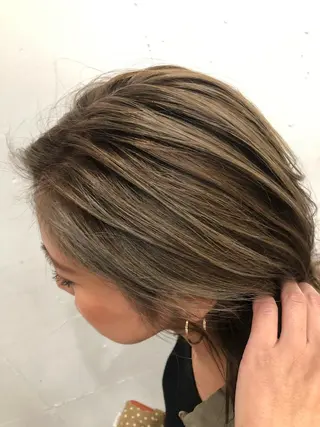 ショート カラー 竹下 了史のヘアスタイル