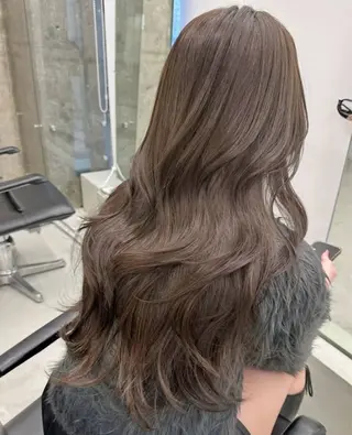 カラー 金子 茉央のヘアスタイル