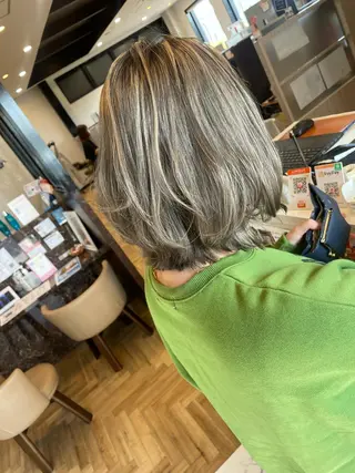 カラー 中村 誠也のヘアスタイル