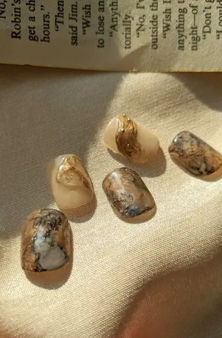 ネイル jolie ISIHARAのネイルデザイン