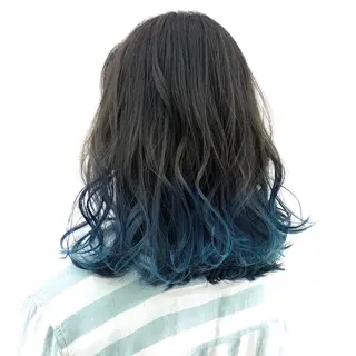 ミディアム カラー アダチ コウスケのヘアスタイル