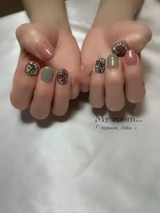 ネイル Amua.facial salon所属・Amua.ハーブ 新宿御苑駅前のエステ・リラクイメージ