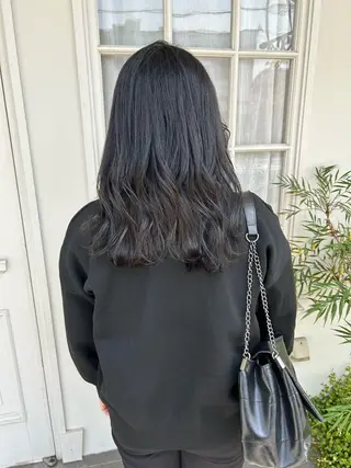 セミロング カラー AGREE Momokaのヘアスタイル