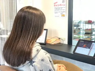 セミロング 川村 綾のヘアスタイル